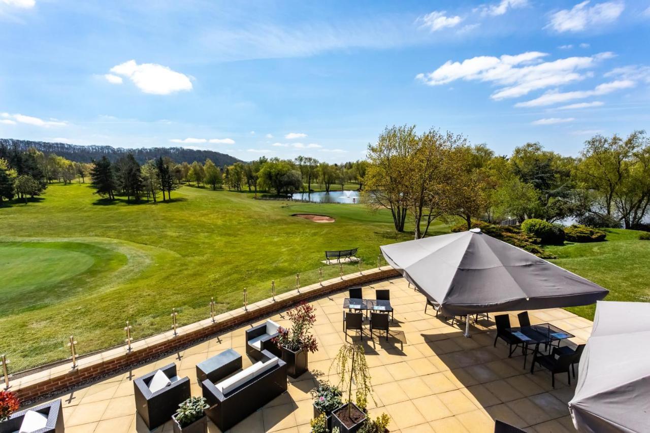 The Vale Golf & Country Club Villa Bishampton Exteriör bild