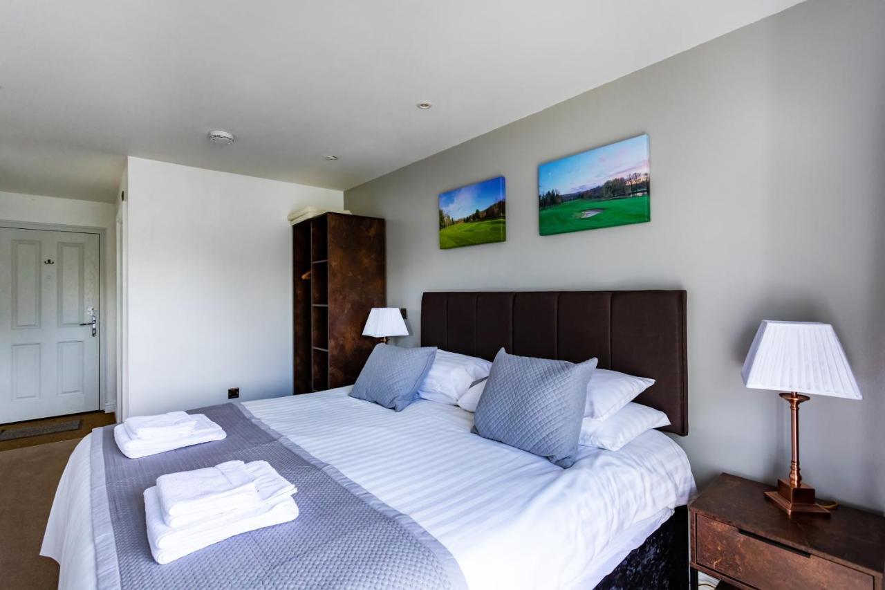 The Vale Golf & Country Club Villa Bishampton Exteriör bild