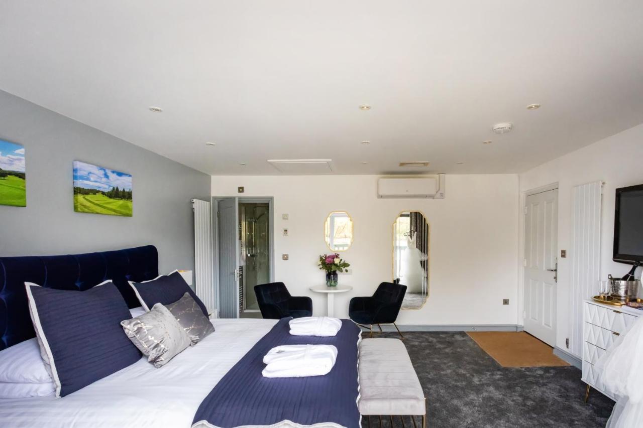 The Vale Golf & Country Club Villa Bishampton Exteriör bild